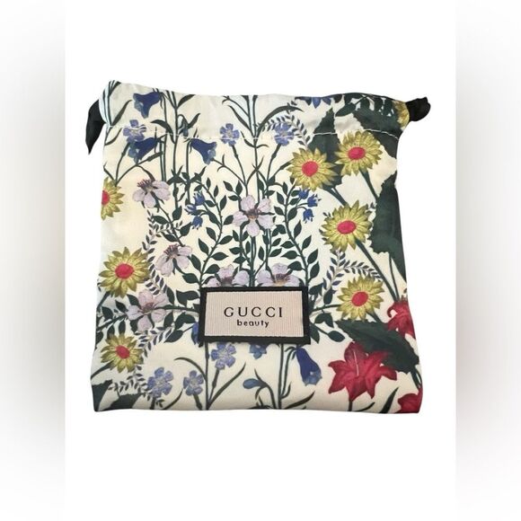 GUCCI Scrunchies in Drawstring Bag - Picture 4 of 7